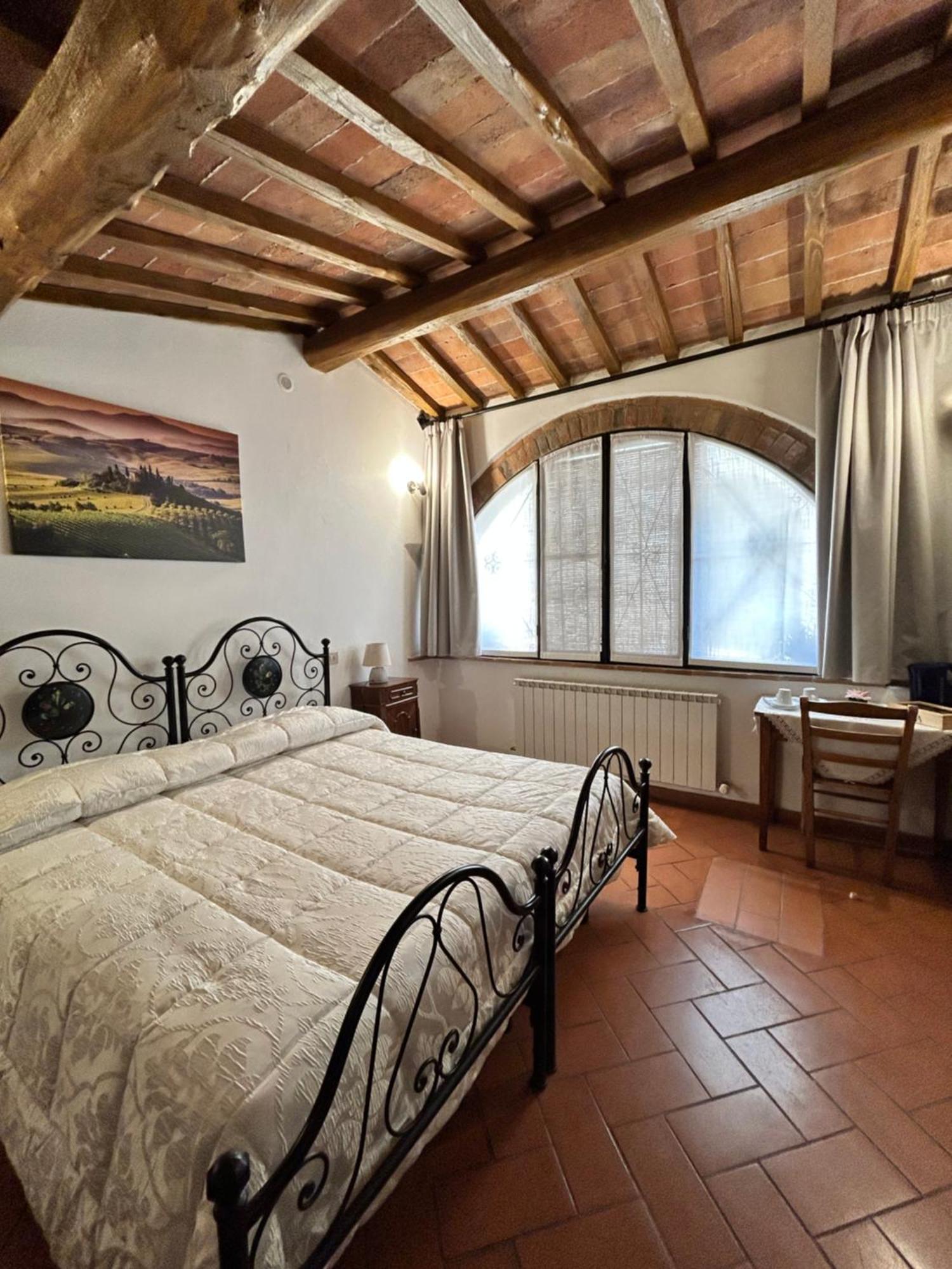Agriturismo Casalpiano Пиенца Екстериор снимка